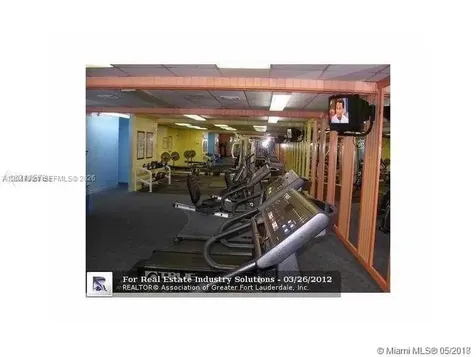 17021 N Bay Road Sunny Isles Beach FL 33160