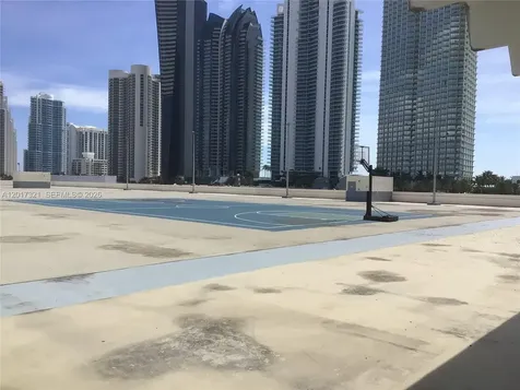 17021 N Bay Road Sunny Isles Beach FL 33160