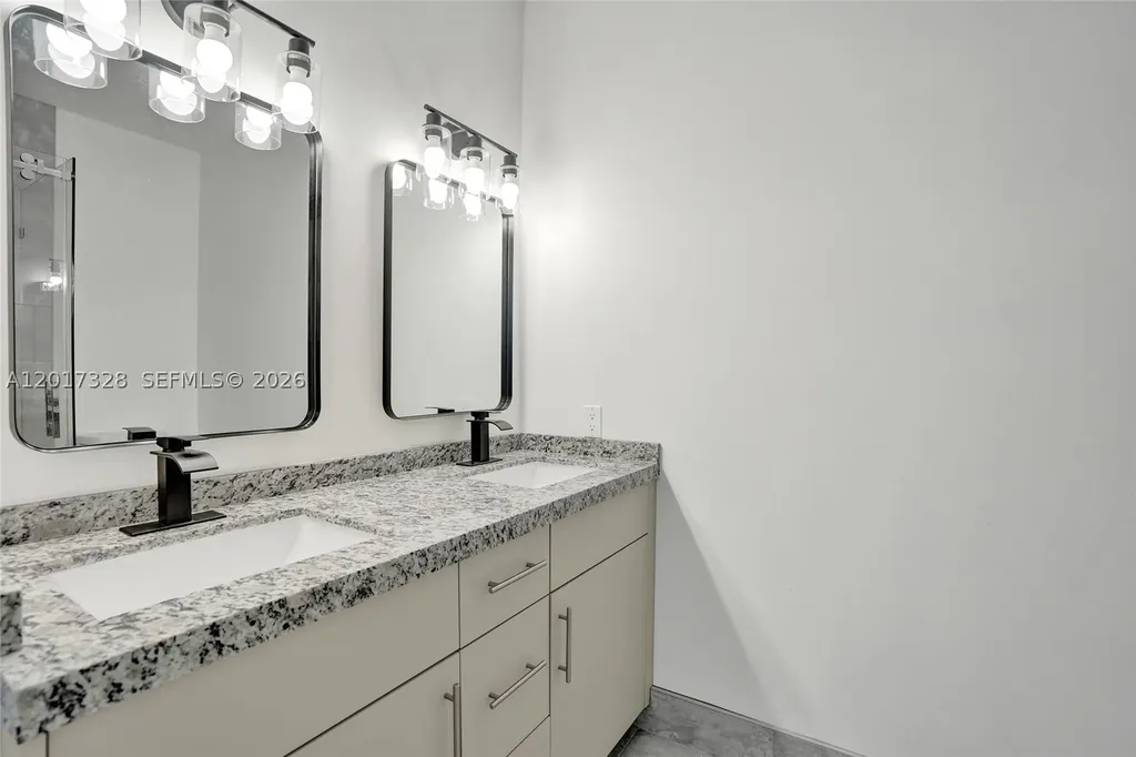 2536 NW 9th Court Fort Lauderdale FL 33311