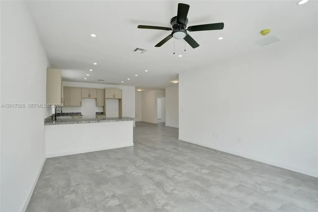 2536 NW 9th Court Fort Lauderdale FL 33311