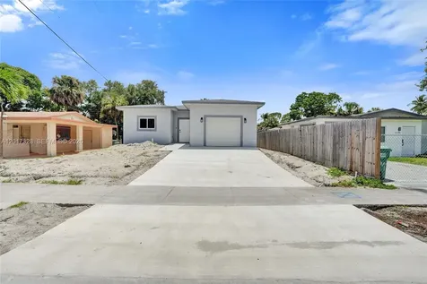2536 NW 9th Court Fort Lauderdale FL 33311