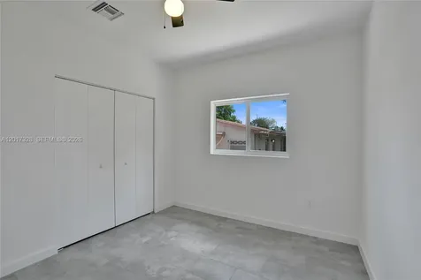 2536 NW 9th Court Fort Lauderdale FL 33311