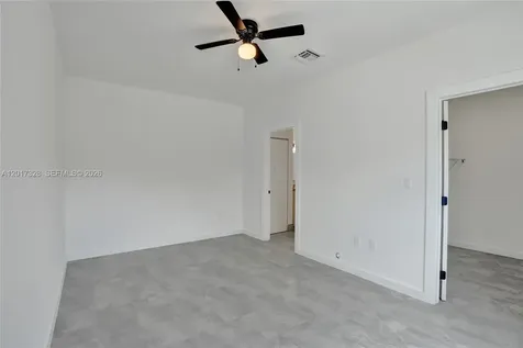 2536 NW 9th Court Fort Lauderdale FL 33311