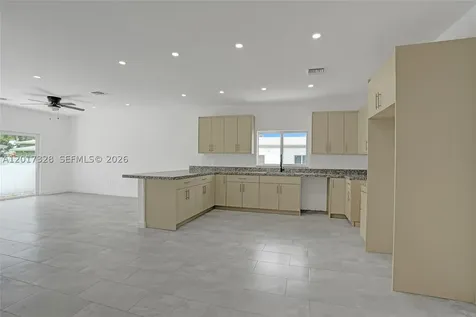 2536 NW 9th Court Fort Lauderdale FL 33311