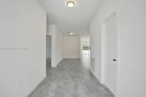 2536 NW 9th Court Fort Lauderdale FL 33311