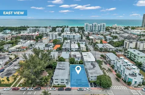 7711 Carlyle Avenue Miami Beach FL 33141