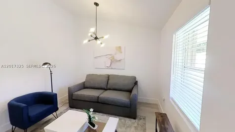840 SW 7th Street Miami FL 33130
