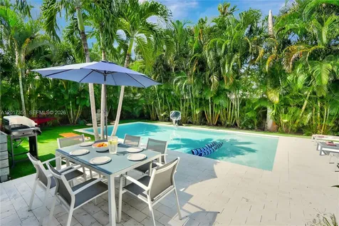1737 NE 7th Terrace Fort Lauderdale FL 33305