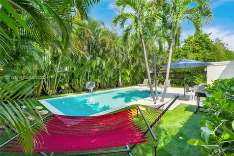 1737 NE 7th Terrace Fort Lauderdale FL 33305