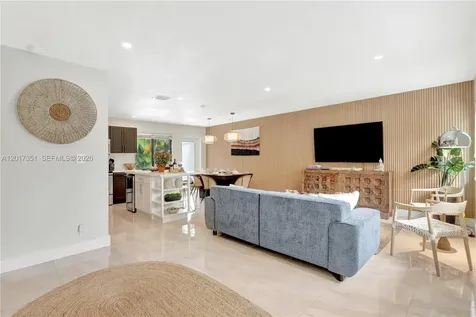 1737 NE 7th Terrace Fort Lauderdale FL 33305