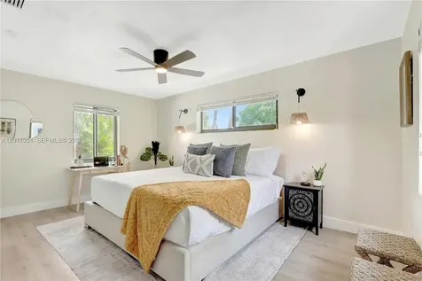 1737 NE 7th Terrace Fort Lauderdale FL 33305