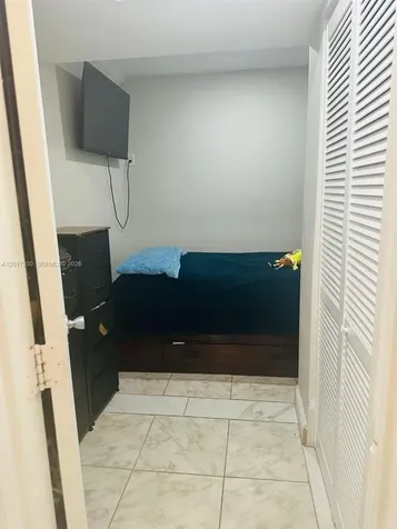3800 SW 102nd Avenue Miami FL 33165