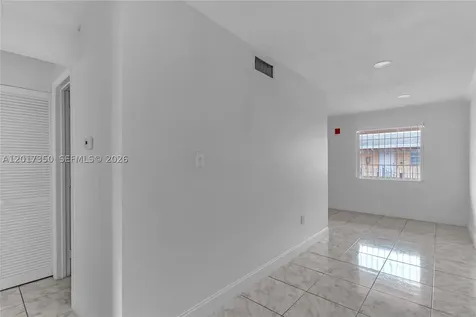 3800 SW 102nd Avenue Miami FL 33165