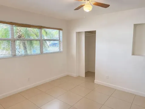21011 NE 25th Court Miami FL 33180