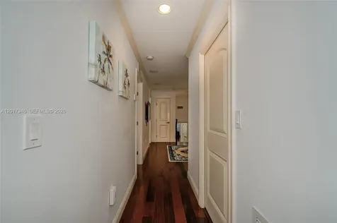 16461 NE 34th Avenue North Miami Beach FL 33160