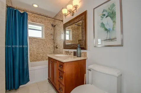 16461 NE 34th Avenue North Miami Beach FL 33160