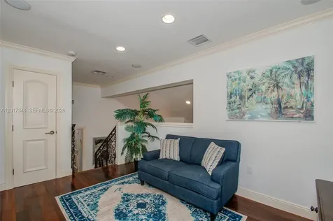 16461 NE 34th Avenue North Miami Beach FL 33160