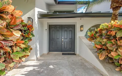 16461 NE 34th Avenue North Miami Beach FL 33160