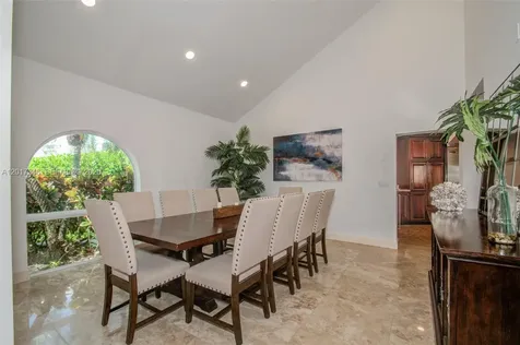 16461 NE 34th Avenue North Miami Beach FL 33160