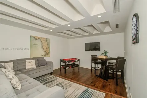 16461 NE 34th Avenue North Miami Beach FL 33160