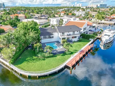 16461 NE 34th Avenue North Miami Beach FL 33160