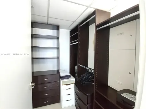 465 Brickell Avenue Miami FL 33131