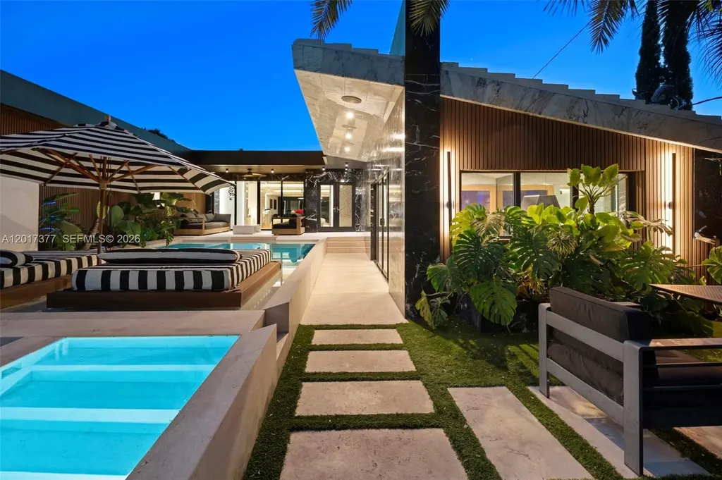 5750 La Gorce Drive Miami Beach FL 33140