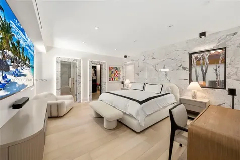 5750 La Gorce Drive Miami Beach FL 33140