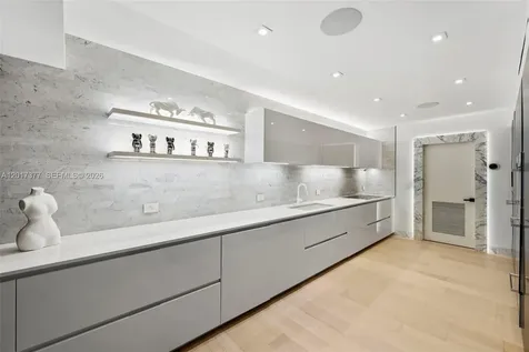 5750 La Gorce Drive Miami Beach FL 33140