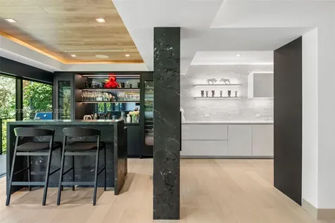 5750 La Gorce Drive Miami Beach FL 33140