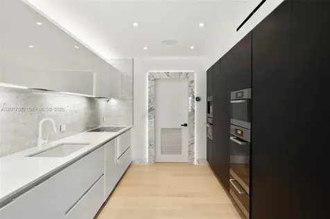 5750 La Gorce Drive Miami Beach FL 33140