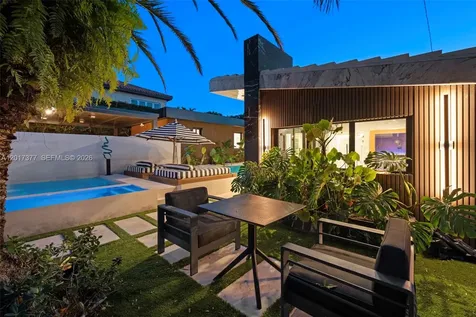 5750 La Gorce Drive Miami Beach FL 33140