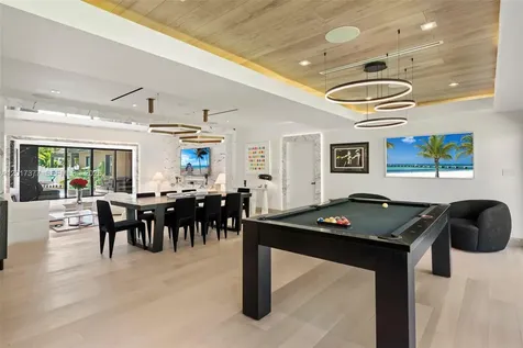 5750 La Gorce Drive Miami Beach FL 33140