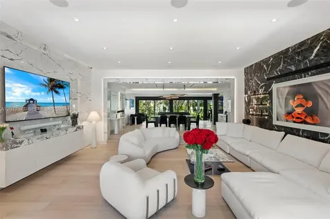 5750 La Gorce Drive Miami Beach FL 33140