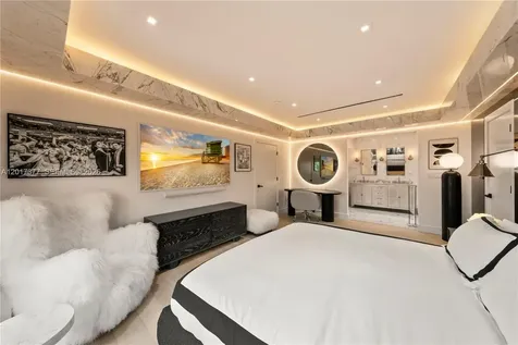 5750 La Gorce Drive Miami Beach FL 33140