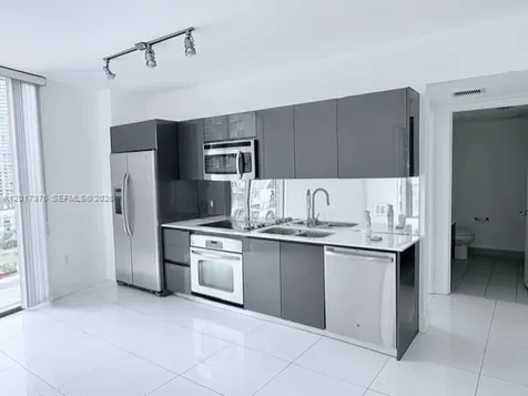 31 SE 6th Street Miami FL 33131