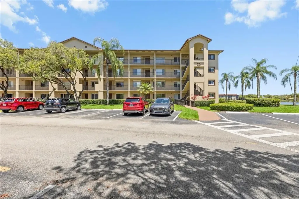 1351 SW 141st Avenue Pembroke Pines FL 33027
