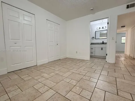 725 Northlake Boulevard Other City - In The State Of Florida FL 32701