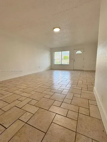 725 Northlake Boulevard Other City - In The State Of Florida FL 32701