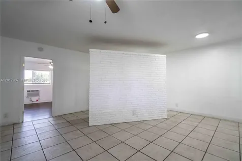 3049 NW 9th Avenue Wilton Manors FL 33311