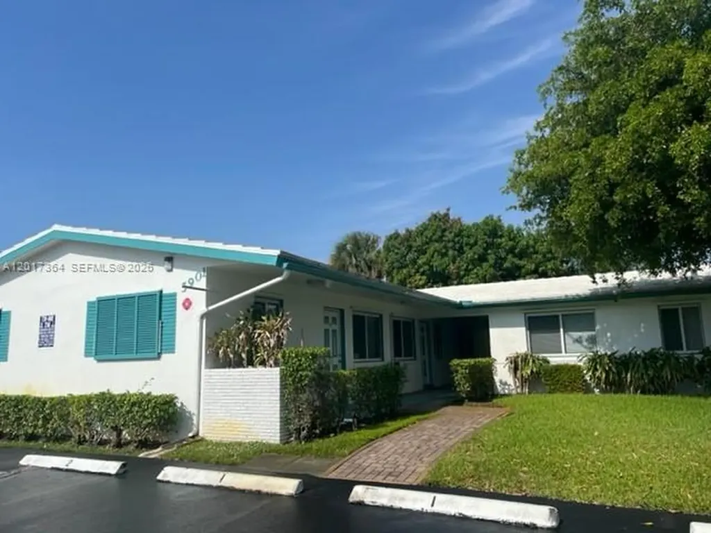 5901 NE 18th Avenue Fort Lauderdale FL 33334