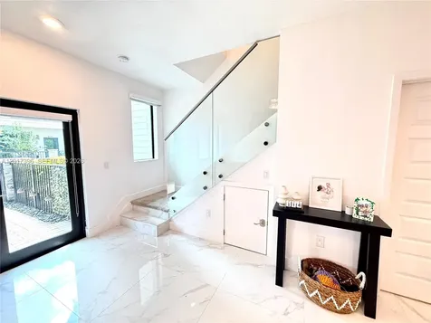 4680 NW 83rd Path Doral FL 33166
