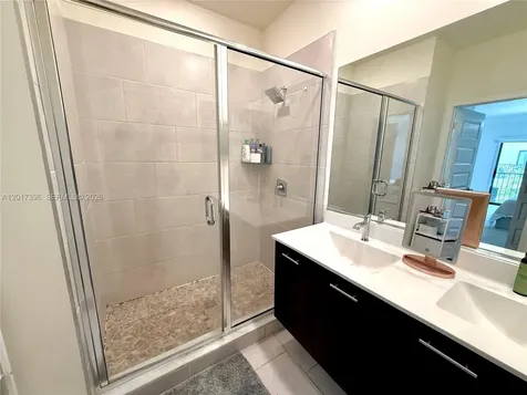 4680 NW 83rd Path Doral FL 33166