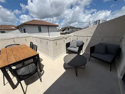 4680 NW 83rd Path Doral FL 33166