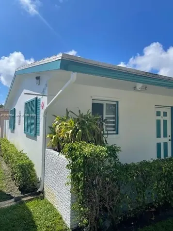 5911 NE 18th Avenue Fort Lauderdale FL 33334