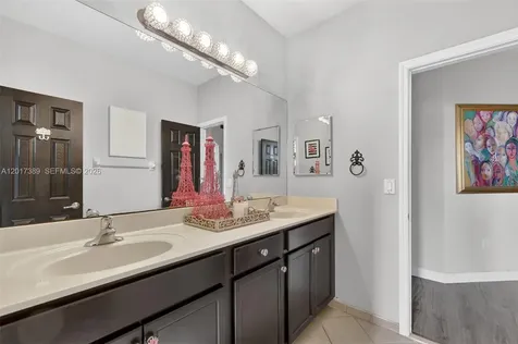 11863 SW 233rd Terrace Homestead FL 33032