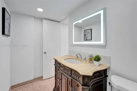 1600 S Ocean Drive Hollywood FL 33019