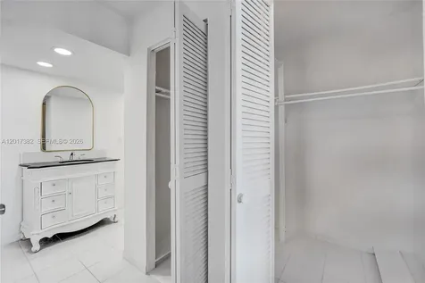 1600 S Ocean Drive Hollywood FL 33019
