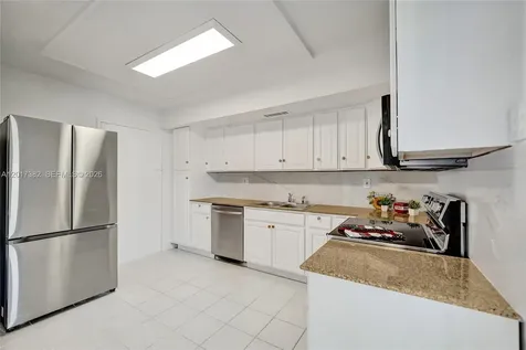 1600 S Ocean Drive Hollywood FL 33019