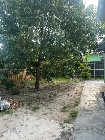 1560 NE 154th Street North Miami Beach FL 33162